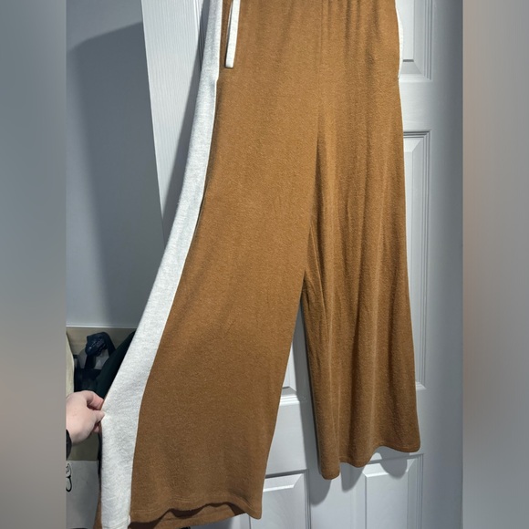 Project Social T crop top and wide leg lounge set size medium - Picture 7 of 8